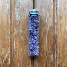 Load image into Gallery viewer, Amethyst chip bottle
